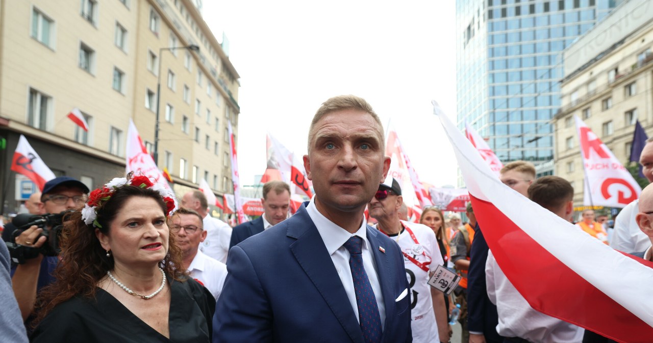 Radom. Incydent z udziałem Roberta Bąkiewicza, prokuratura zdecydowała Radom. Incydent z udziałem Roberta Bąkiewicza, prokuratura zdecydowała