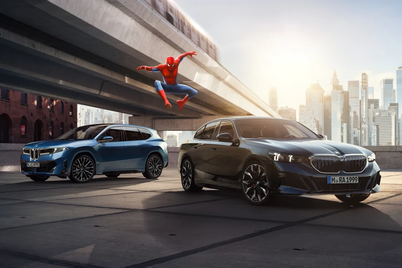 Kupili luksusowe BMW za 560 tys. zł. Na ekranie zobaczyli reklamę