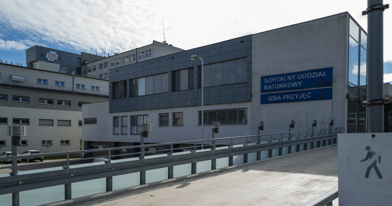 Rzeszów. Upał w szpitalu, klimatyzacji brak. Rodzice używają lodu Rzeszów. Upał w szpitalu, klimatyzacji brak. Rodzice używają lodu