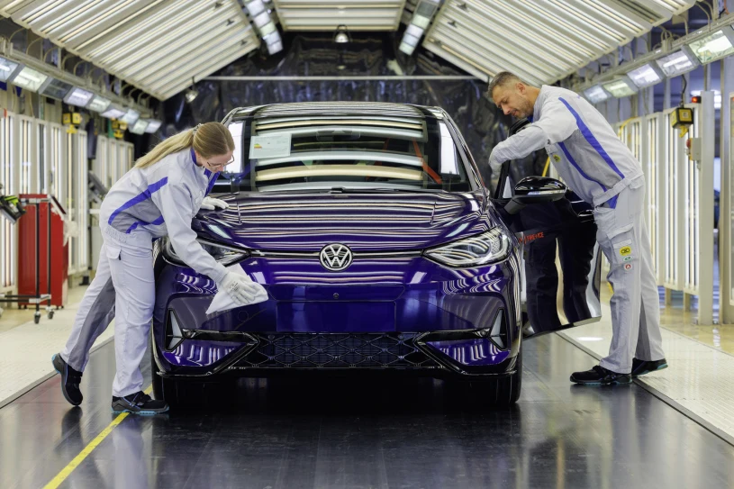 Właściciele naciskają na Volkswagena. Firma musi gwałtownie zacząć oszczędzać