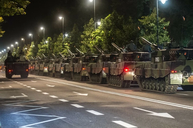 Kolumny wojska ruszą na ulice. Potężne utrudnienia w Warszawie