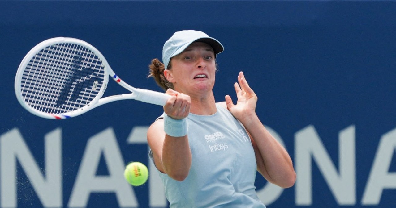 Kiedy Świątek gra z Kostiuk? O której mecz? WTA Toronto [TRANSMISJA]