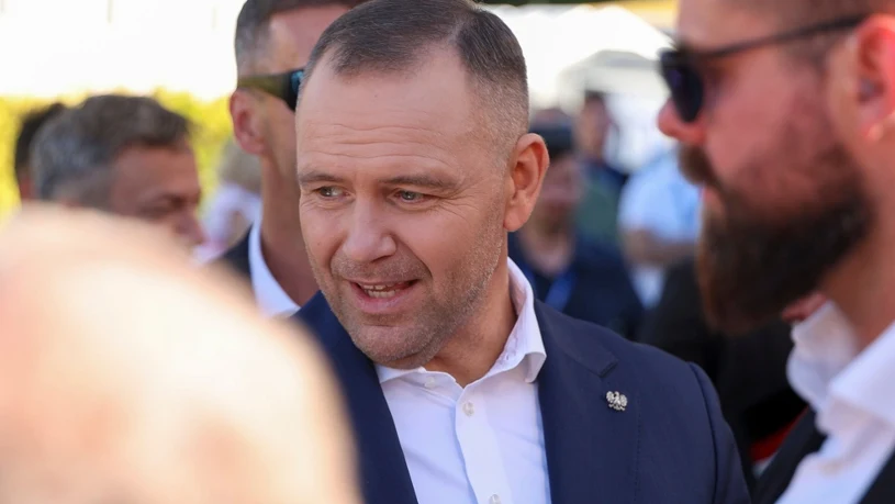 W telewizji tego nie pokazali. Tak kibice potraktowali Karola Nawrockiego