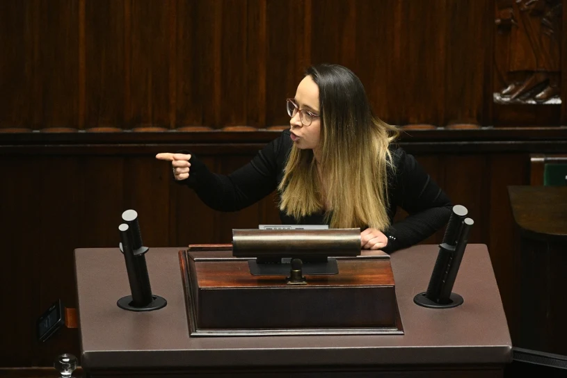 Razem proposes universal health tax covering farmers and clergy with no exemptions