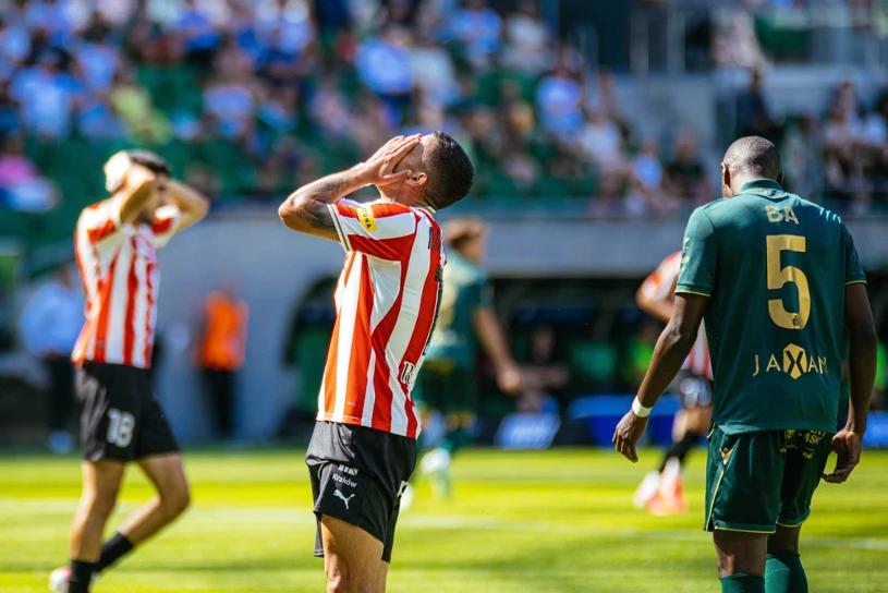 Zamieszanie w Cracovii. Coraz trudniejsza sytuacja klubu