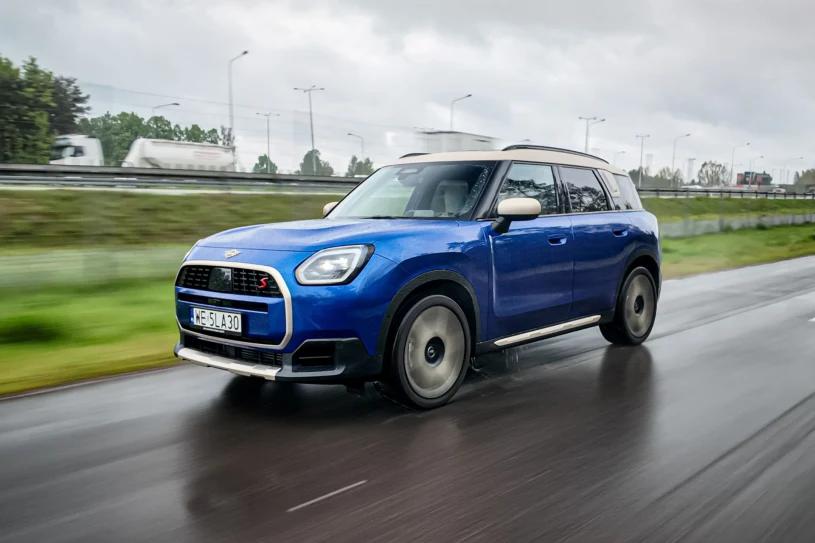 Mini Countryman S ALL4 to gokart do jazdy w terenie. 7,1 s do setki