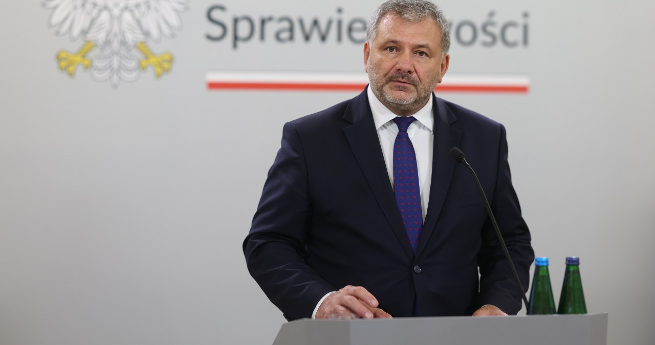 Żurek zapowiada jesienną ofensywę w TK. Na stole siłowe wejście do siedziby