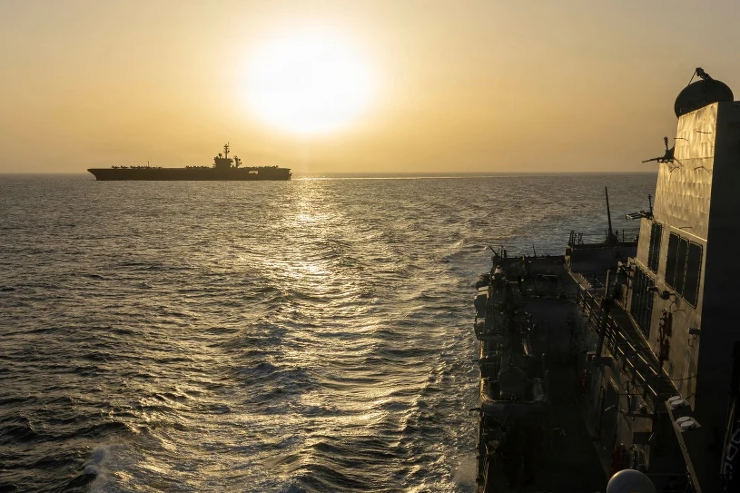 Skandal na USS Abraham Lincoln: żołnierze mieli próbować skakać za burtę