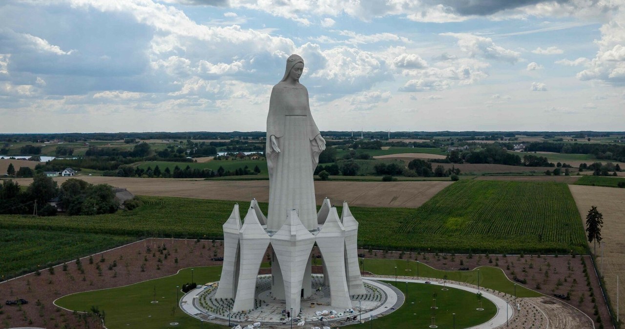 Fala krytyki, chodzi o pomnik w Matki Boskiej w Konotopiu. "Dziwactwo"