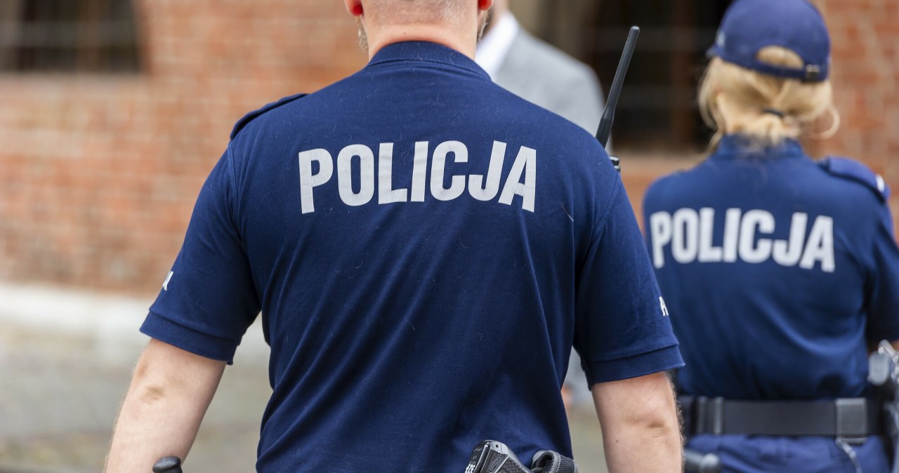 Policja działa po śmierci kibica. Trzech podejrzewanych miało opuścić kraj