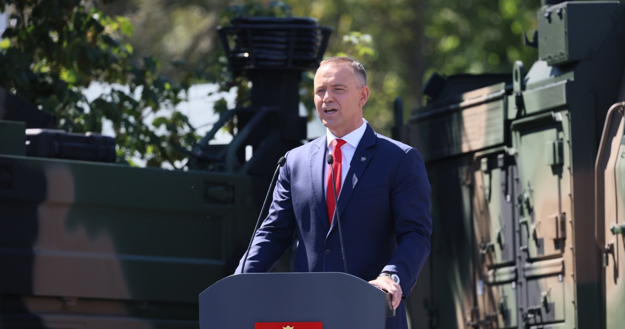 Karol Nawrocki zabrał głos w trakcie defilady. "Rakieta nie będzie pytać"