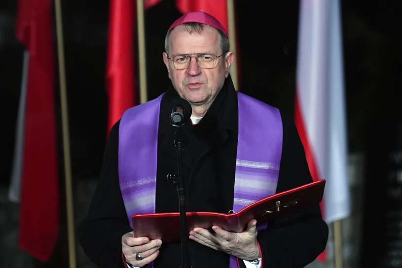 Przewodniczący KEP reaguje po wypadku na Węgrzech. "Proszę o dar ukojenia"