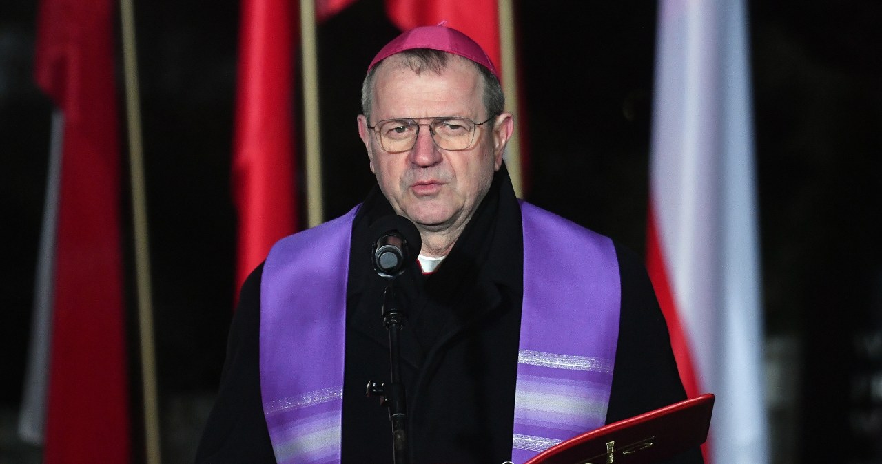 Przewodniczący KEP reaguje po wypadku na Węgrzech. "Proszę o dar ukojenia"