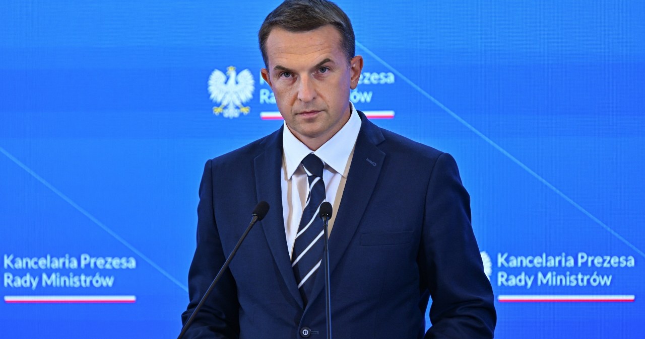 Uszczypliwy komentarz Szłapki. Wbił szpilkę dziennikarzowi Republiki