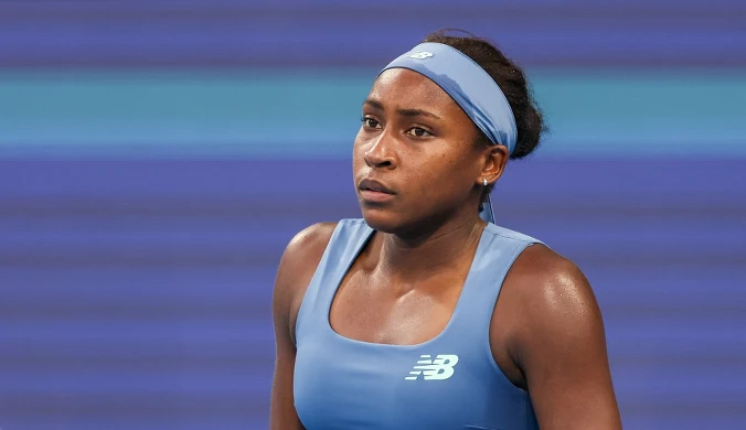 Gauff przegrywała 3:5 0-30 w 2. secie. Koniec meczu nastał 25 minut później