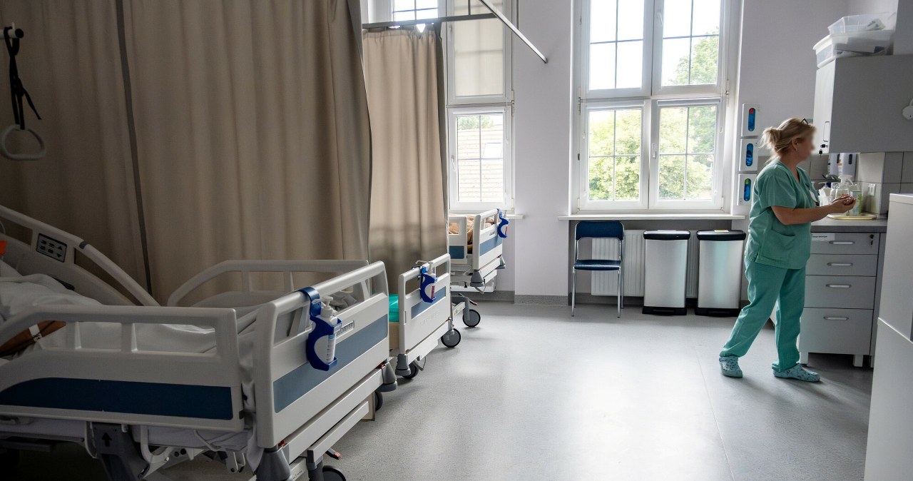 Co roku podwyżka. Tyle zarabiają położne i pielęgniarki