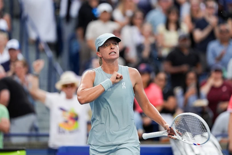 Krecz w meczu Świątek z Rybakiną. Błyskawiczna reakcja WTA, poszło w świat