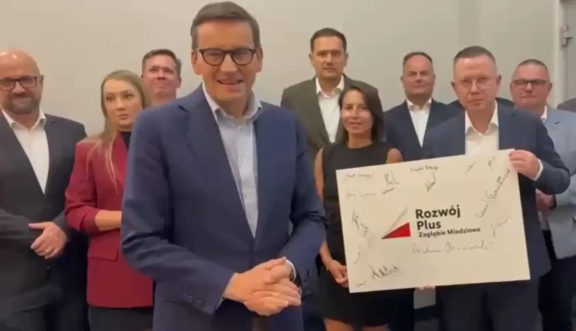 Morawiecki rozbudowuje Rozwój Plus o 10 samorządowców z Zagłębia Miedziowego