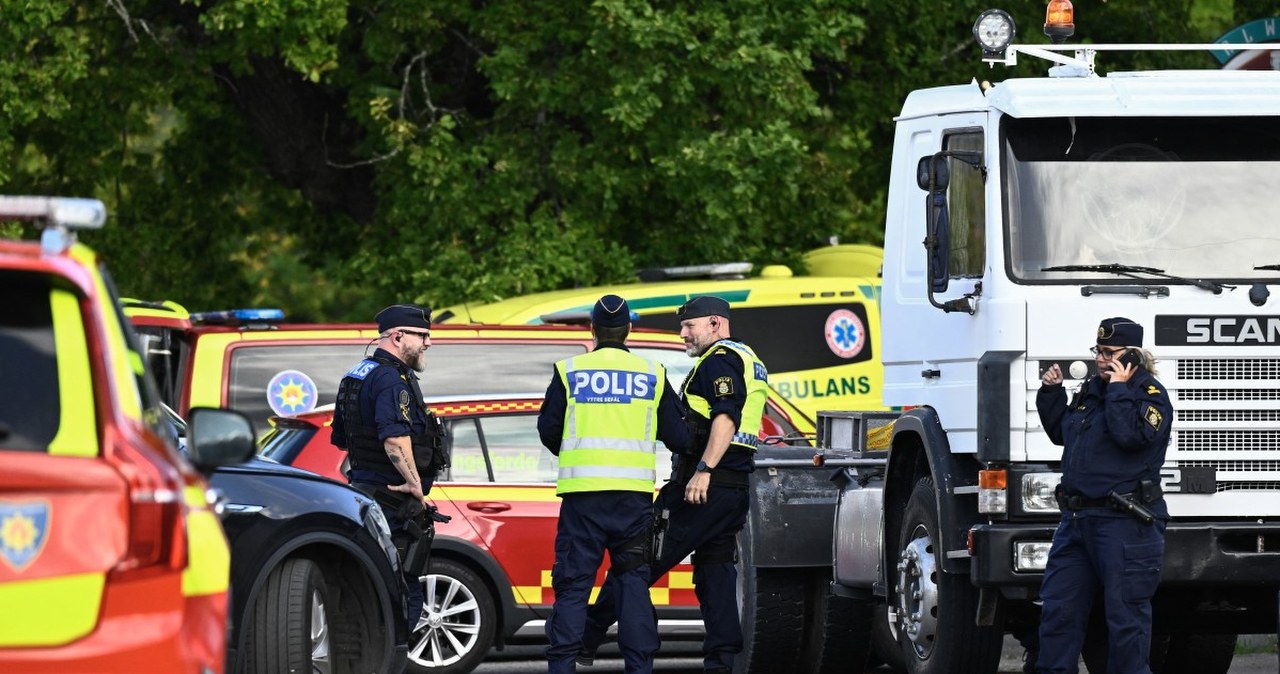 Atak mieczem w szwedzkiej szkole. Są ranni, policja zatrzymała podejrzanego