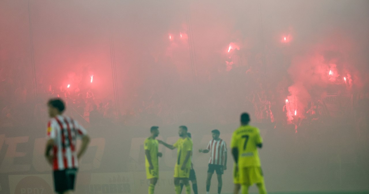 Ogromne emocje w derbach Krakowa. Przerwany mecz, zwycięsko gol w ostatniej akcji
