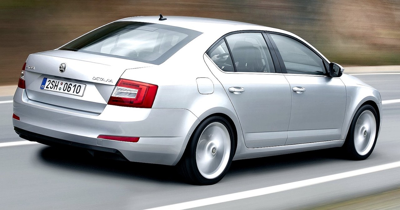 Używany Golf albo Audi A4? Ta Skoda bije je na głowę