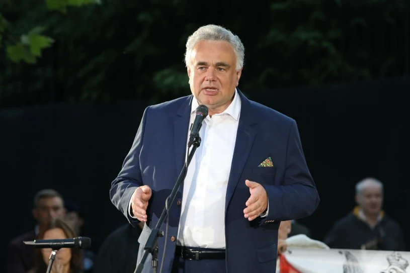 Chciał sprzedać akcje Republiki Kralowi. Sakiewicz reaguje na publikację