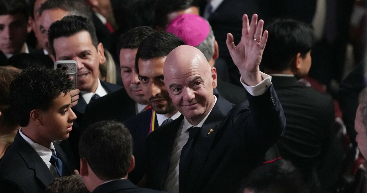 Czarne chmury nad Infantino, znowu głośno o skandalu. Szef FIFA krytykowany