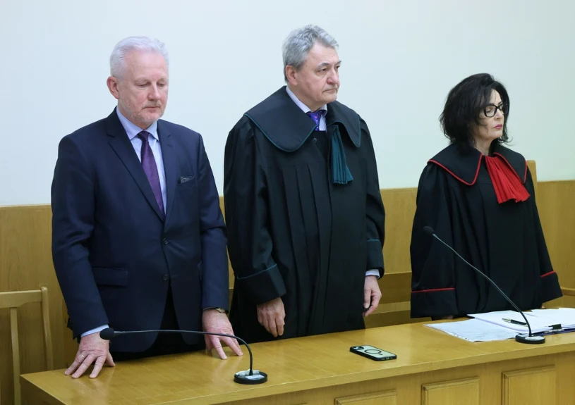 Napad na byłego wiceszefa KNF może być rozpatrywany jako usiłowanie zabójstwa