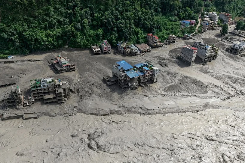 Niszczycielska powódź w Nepalu. Nowe informacje z polskiego MSZ