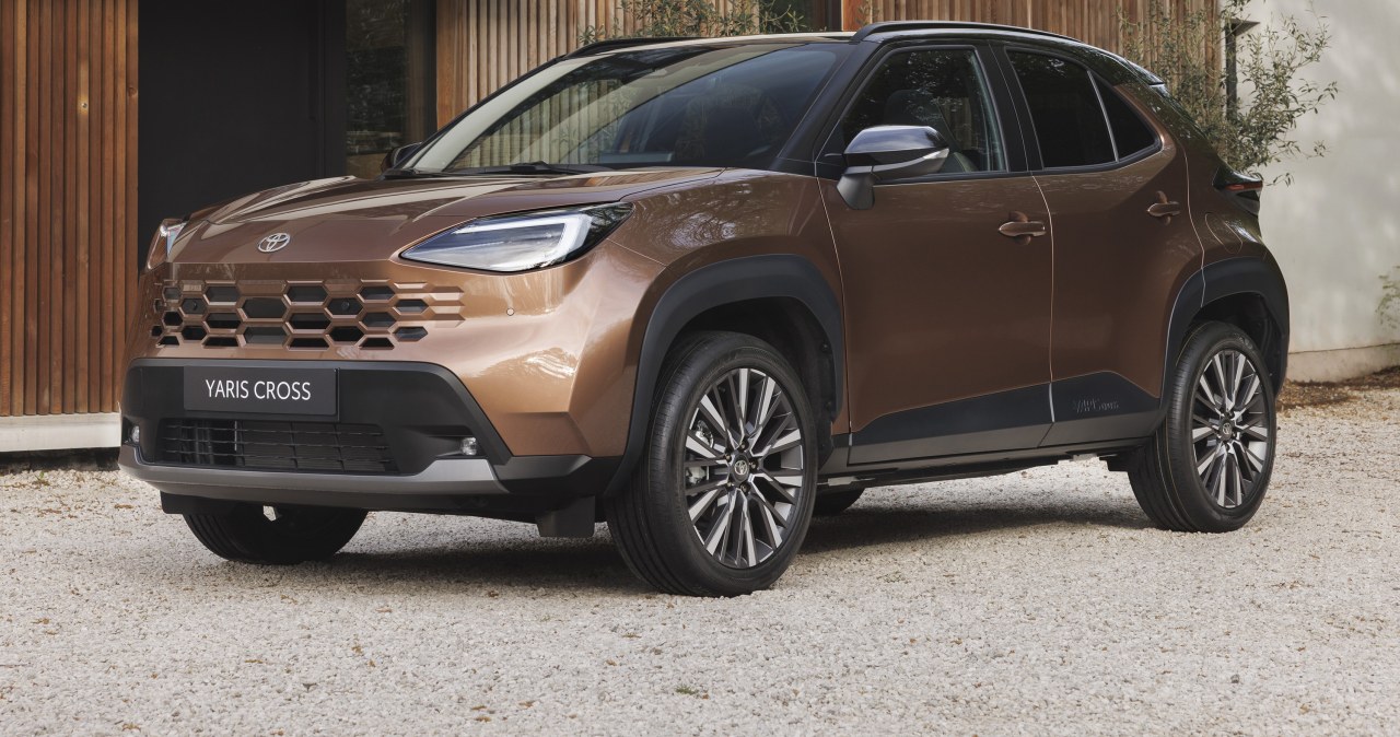 Nowa Toyota Yaris Cross z rabatem. Hybryda za 105 300 zł