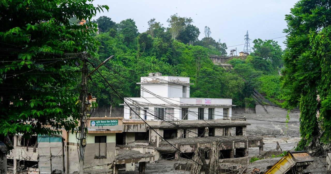 Nepal. Katastrofalna powódź błyskawiczna. Rośnie liczba ofiar Nepal. Katastrofalna powódź błyskawiczna. Rośnie liczba ofiar