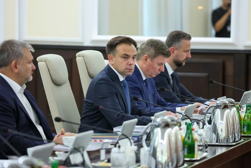Konferencja po posiedzeniu rządu. Domański podał prognozy na przyszły rok