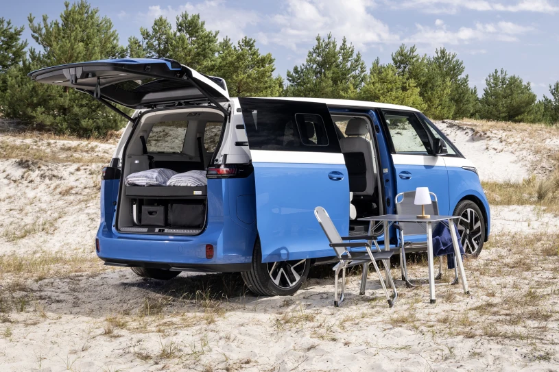 Nowy Volkswagen ID. California Cruise to mobilny hotel i bank energii