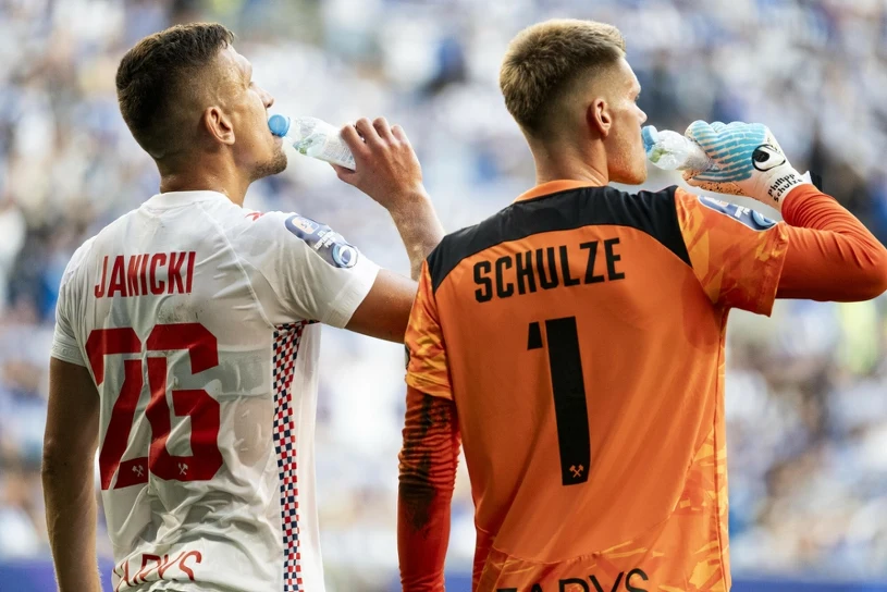 Mecz z Monaco obnażył braki Górnika. Podolski "wysłany" na zakupy