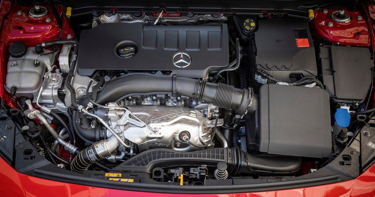 Silniki 1.5 i 2.0 Mercedesa M264 i M260. 100 tys. km i zaczyna się