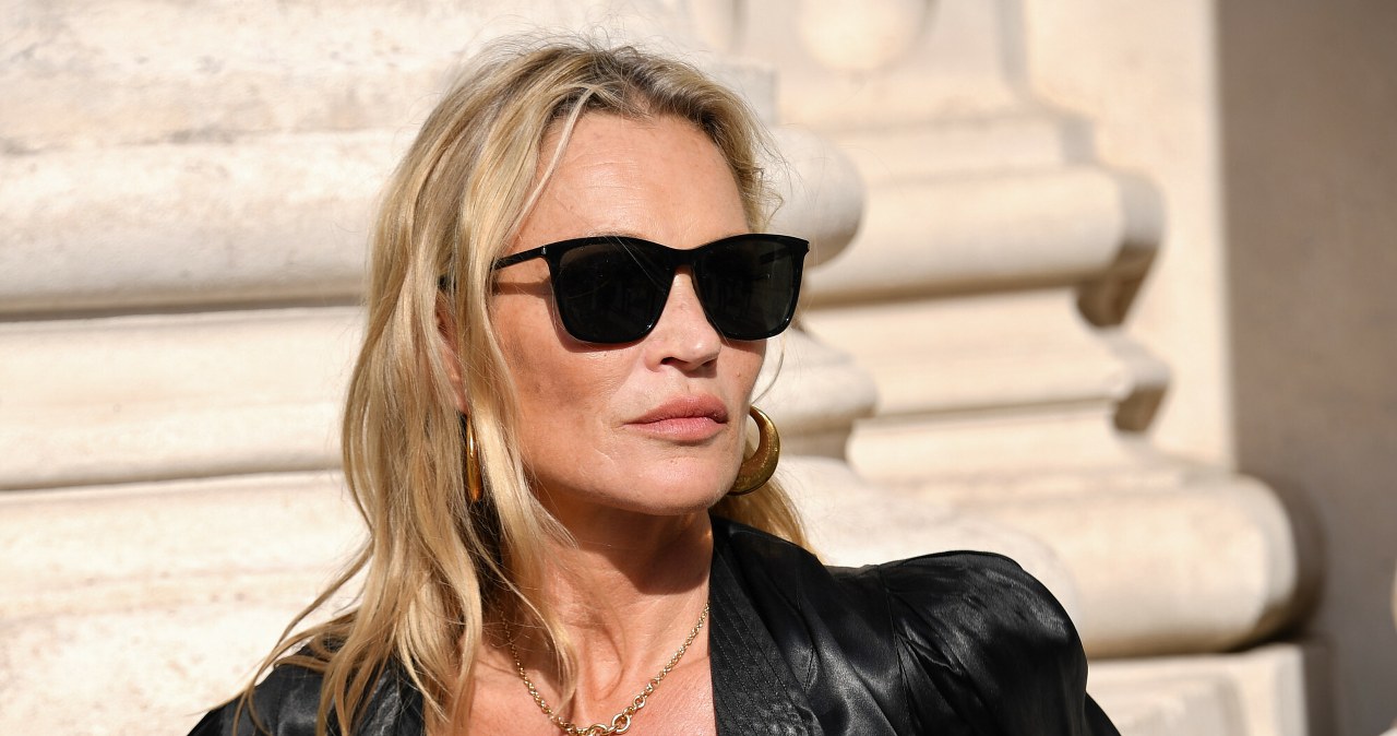 Kate Moss to królowa jesiennych stylizacji. Jak nosi płaszcze i ramoneski?