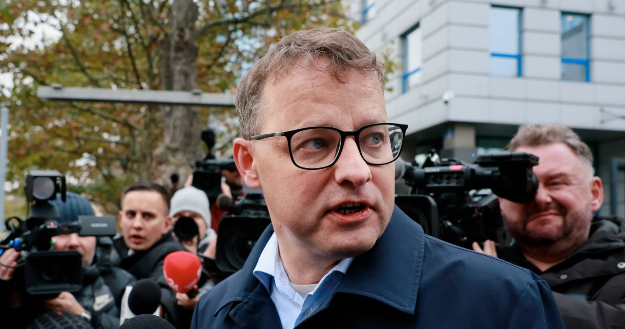 Działania Marcina Romanowskiego obciążają PiS? Najnowszy sondaż