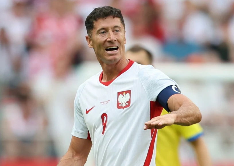 Media: Lewandowski przyleci na zgrupowanie kadry. Będzie rozmowa z Urbanem