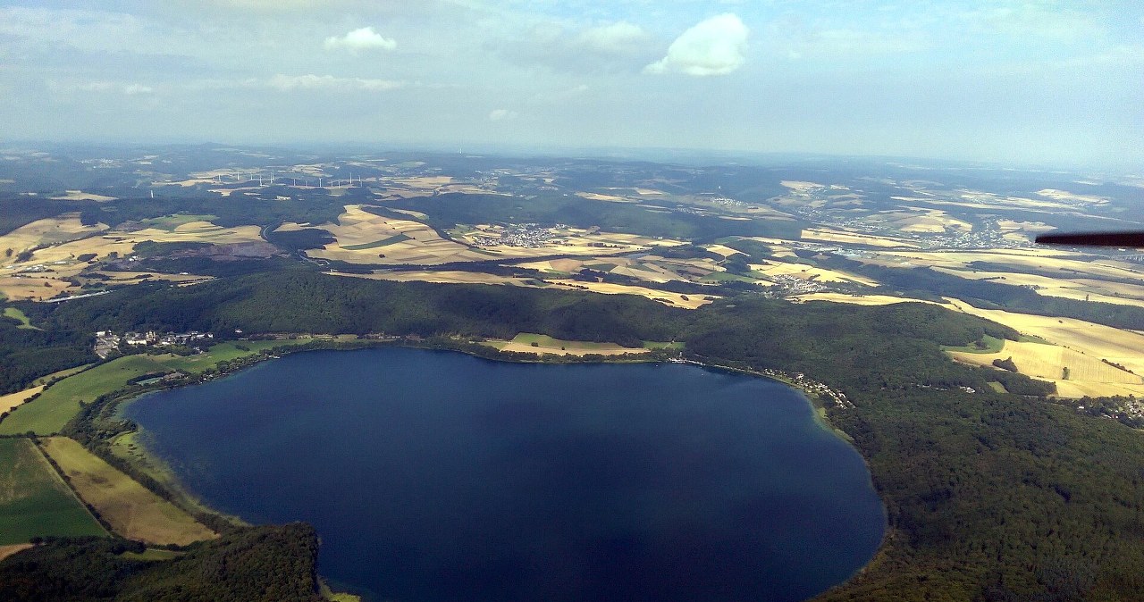 500 wstrząsów pod wulkanem w Niemczech. Szykuje się gigantyczna erupcja?