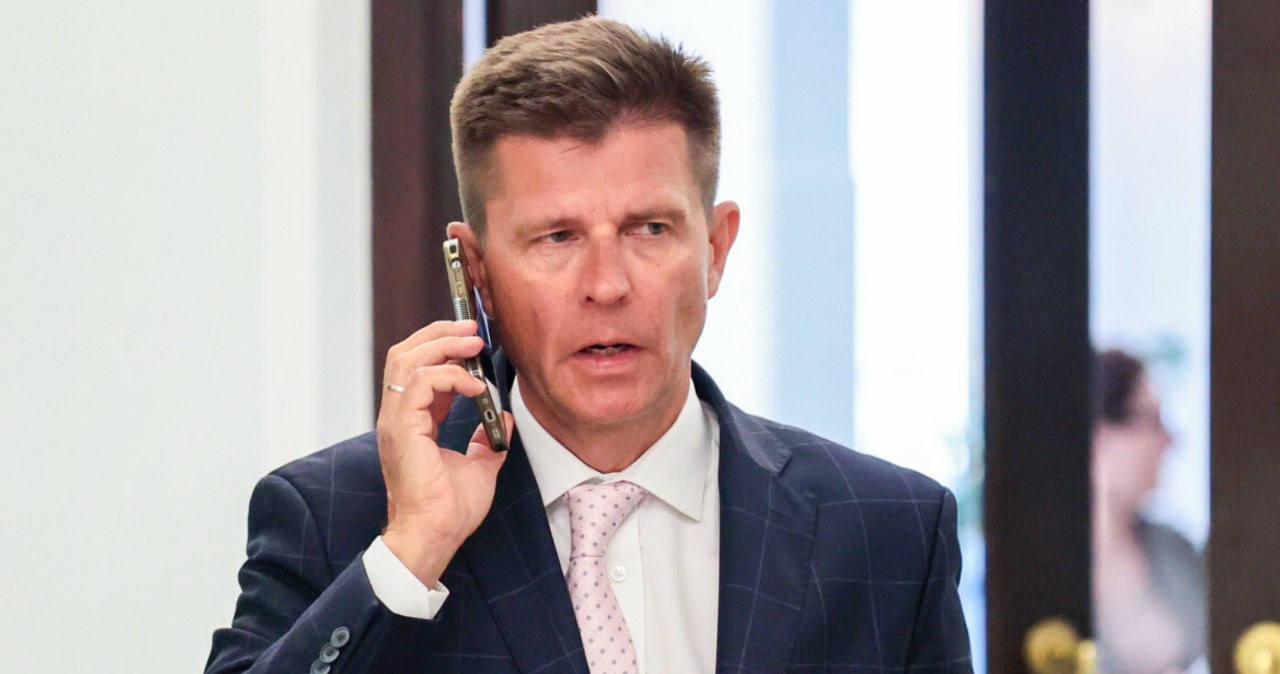 Petru na kolarskiej trasie. Z żalem informuje. "Żałosne, to przestępstwo"