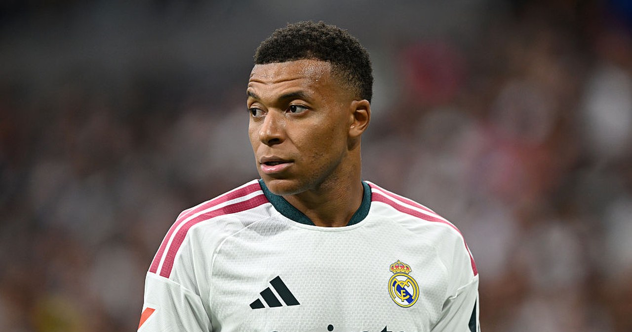Barcelona ma nową "9". W Hiszpanii poruszenie. Bolesny cios dla Mbappe