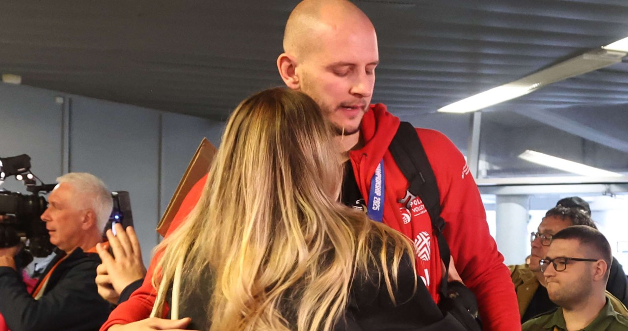 Bartosz Kurek potwierdza ws. małżeństwa z Anną. "Zrobiła to dla nas"