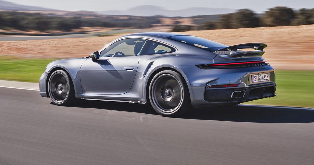 Porsche 911 dostanie jeszcze mocniejszą wersję. Będzie też nowy SUV i supercar
