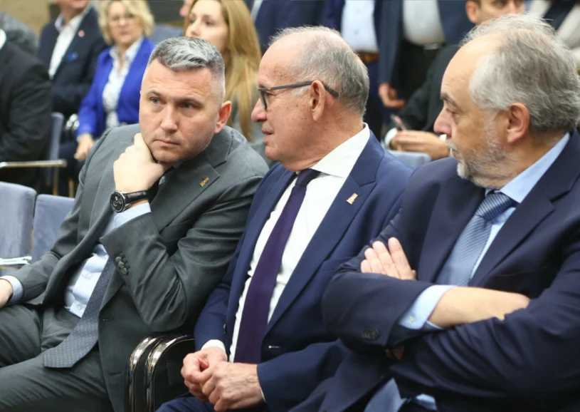 Wtedy Piesiewicz ma przestać pełnić funkcję prezesa PKOl. Znamy plan