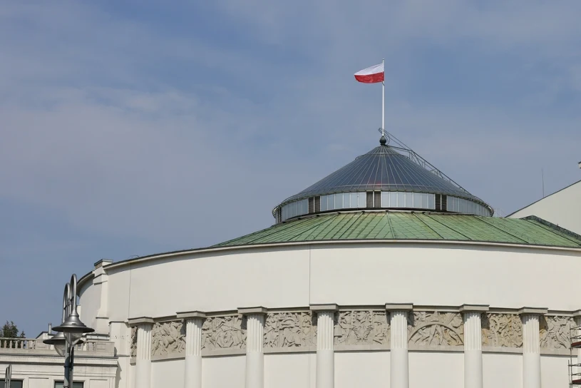 Gigantyczne wydatki "świętych krów". To m.in. efekt przyszłorocznych wyborów
