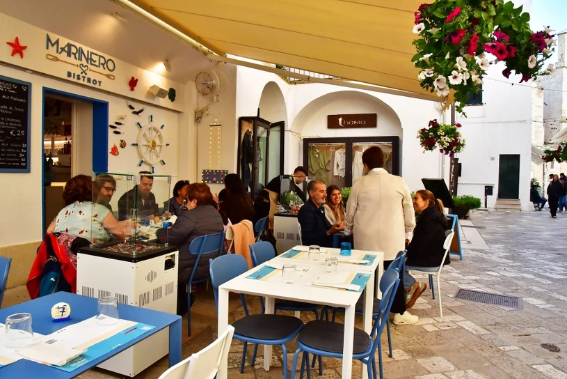 Efekt „nonny”: włoskie restauracje kuszą turystów nostalgią