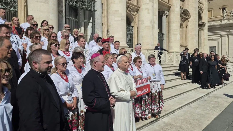 Górale wręczyli papieżowi niezwykły prezent. "Nie da się opowiedzieć"