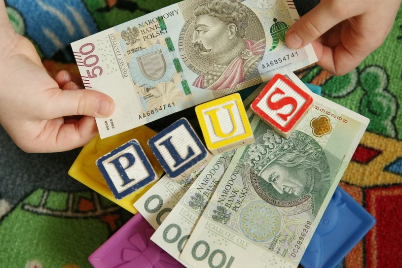 Kindergeld i 800 plus jednocześnie. Jeden szczegół decyduje o wypłacie