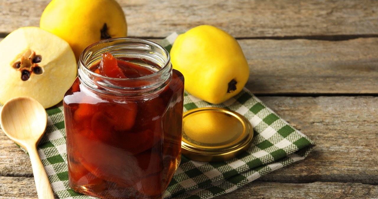 Mieszam pigwę z tymi dwoma składnikami. W zimie pomaga przy przeziębieniu