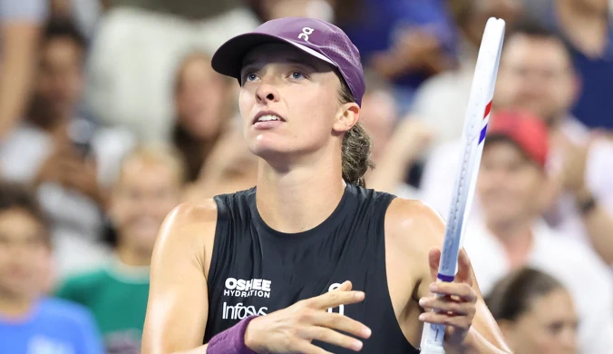 Dwusetowy mecz Świątek z półfinalistką Roland Garros. Deklasacja na koniec